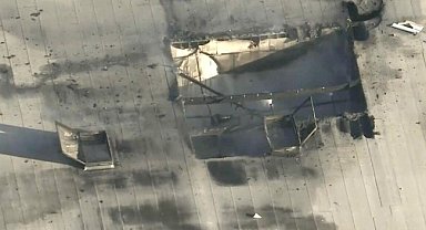ABD'de tek motorlu uçak, fabrika çatısına düştü: 2 ölü, 18 yaralı