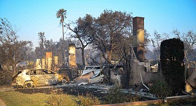 ABD'nin California eyaletindeki orman yangınlarında ölü sayısı 11'e yükseldi