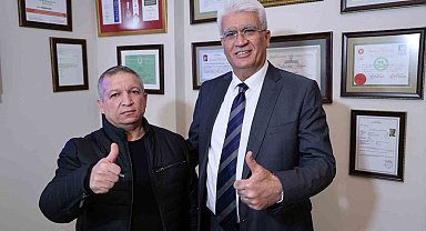 Adana'da 8 yıldır boyun ağrısı çeken şahıs, ameliyatla sağlığına kavuştu