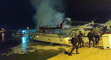 Alanya'da lüks yat alev alev yandı