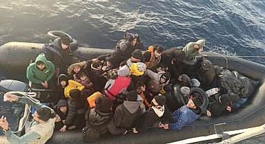 Ayvacık açıklarında 40 kaçak göçmen yakalandı