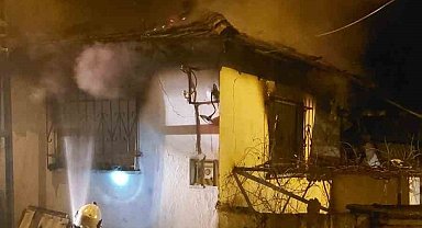 Balıkesir'de yangın faciası...1 ve 3 yaşındaki kardeş hayatını kaybetti