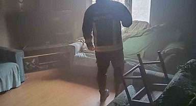 Çatak ilçesinde ev yangını
