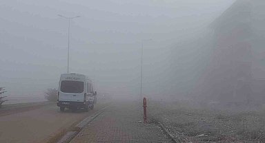 Elazığ'da sis etkisini sürdürüyor