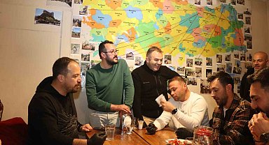 Erzurumlu gençlerin dünyanın en acı biberiyle imtihanı