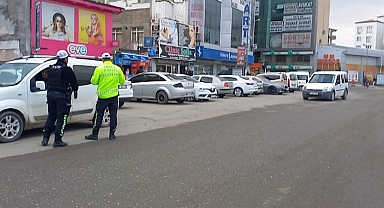 Iğdır’da Aralık ayı itibariyle trafiğe kayıtlı araç sayısı 35 bin 619 oldu.