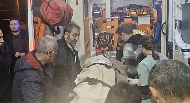 Kamyonun çarptığı polis memuru, Eğitim ve Araştırma Hastanesine sevk edildi