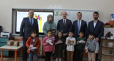 Karakoyunlu’da Karne Heyecanı Yaşandı