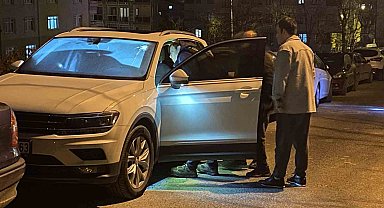Küçükçekmece'de motosikletli gence silahlı saldırı: 1 ağır yaralı