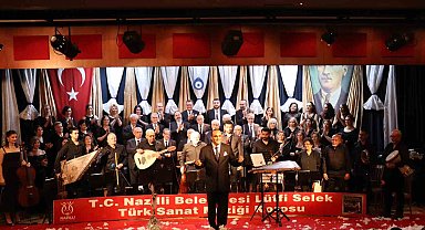 Nazilli'deki Türk Sanat Müziği konseri vatandaşların kulaklarını pasını sildi