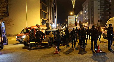 Nevşehir'de otomobil ile hafif ticari araç çarpıştı: 9 yaralı