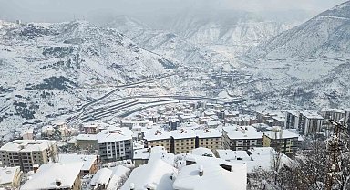 Artvin'de eğitime kar engeli