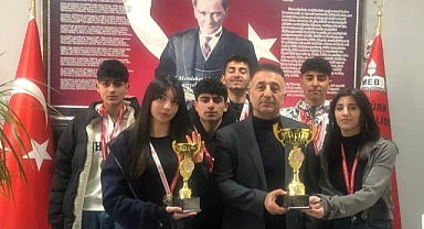 ATATÜRK ANADOLU LİSESİ ATLETİZMDE İL BİRİNCİSİ OLDU