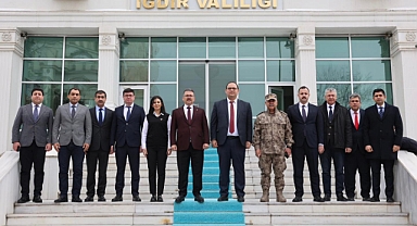 Azerbaycan Heyetinden Iğdır Valisine Ziyaret