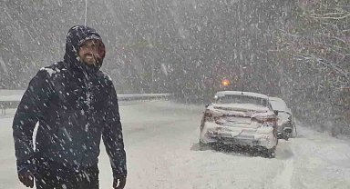 Bartın'da kar kimine çile kimine eğlence oldu