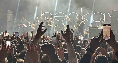 Berkay'dan Sevgililer Gününe özel konser
