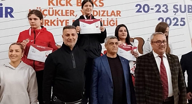 Ceren Su Kızılkuş Türkiye Kickboks Şampiyonu Oldu