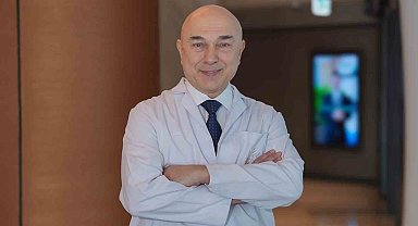 Guinness Rekortmeni Doç. Dr. Ali Zırh, 2 bininci ameliyatını gerçekleştirdi