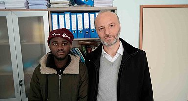 Gümüşhane'de Kamerunlu üniversite öğrencisi Ramazan ayına müslüman olarak giriyor