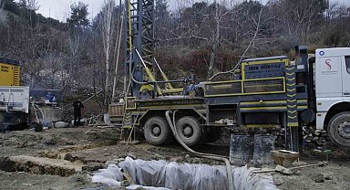 Honaz Belediyesi kiraz üreticileri için sondaj çalışması yaptı