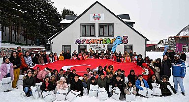 Kırsaldaki 100 çocuk kayakla tanıştı