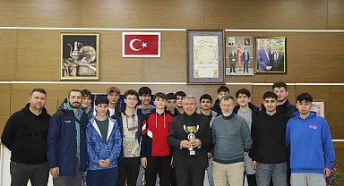 Köşkün hentbol takımı Yıldız Erkekler kategorisinde il birincisi oldu