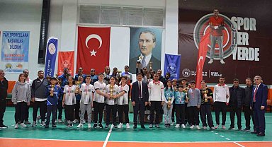 Köyceğiz'de Floor Curling İl Birinciliği Müsabakaları gerçekleştirildi