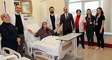 Safra kesesi delinen hasta Karasu'da şifa buldu