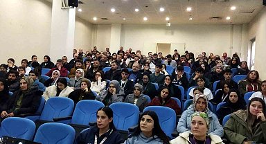Sağlık personeline temel ve ileri yaşam desteği eğitimi verildi