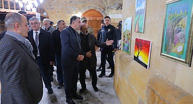 Tarihi Taşhan'da kurtuluş sergisi açıldı