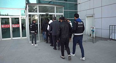 Usulsüz sağlık raporu operasyonunda gözaltına alınan 5 kişi adliyeye sevk edildi