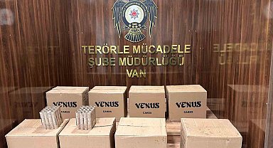 Van'da bin 568 adet havai fişek ele geçirildi: 3 kişi tutuklandı