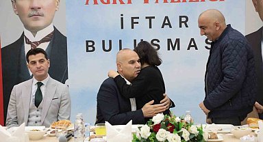 Ağrı Valisi Koç, koruyucu aileler ve otizmli çocuklarla iftarda bir araya geldi
