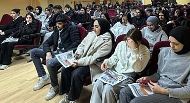 Ahmet Ali Dönmez Anadolu Lisesi Öğrencilerine Dijital Bağımlılık Eğitimi Verildi