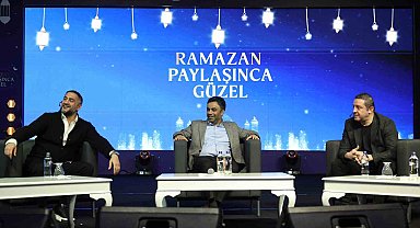 Bağcılar'da milli takım golcüleri futbolseverlerle buluştu