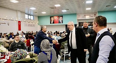 Başkan Mehmet Ertaş, Tuzcumurat Mahalle evi'nde vatandaşlarla iftarda buluştu