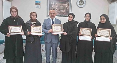 Bayburt'ta hafızlar belgelerine kavuştu