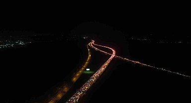 Bayram göçü başladı: Otoyolların kesişim noktasında trafik durdu