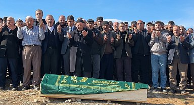 Belgrad Ormanı'nda ölü bulunan Fahrettin Öter memleketi Hakkari'de toprağa verildi