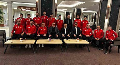 Boks milli takımına moral ziyaret