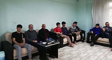 Bozdoğan Müftülüğü yatılı öğrencilerle iftarda buluştu