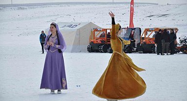 Çıldır Gölü'nde "Buzlarla Dans Etkinliği" düzenleniyor