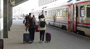 Doğu Ekspresi'nde bayramı yoğunluğu