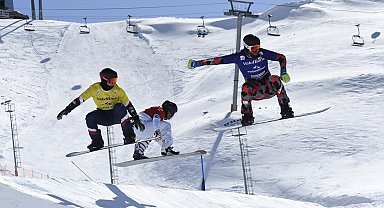 Dünya Snowboard Kupası'nda madalyalar sahiplerini buldu