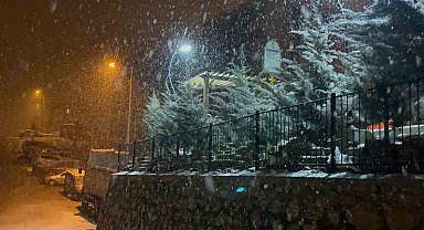 Elazığ'da kar yağışı başladı
