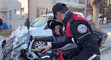 Erzincan'da çocuk yunus polisleriyle buluştu