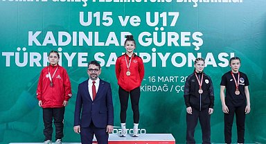 Erzincanlı güreşçi Türkiye üçüncüsü oldu