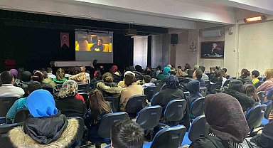 Eskişehir Orgeneral Halil Sözer Ortaokulu'nda 'Aile Yılı' etkinliği