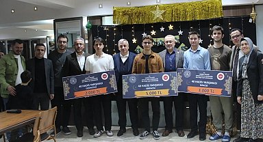Hadis ezberleme yarışmasının kazananları ödüllendirildi