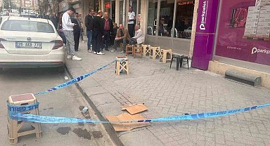 Hasmı için silahına sarıldı, kendini yaraladı